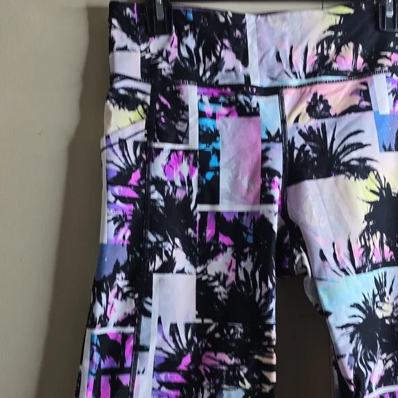 Calvin Klein Performance Bike Shorts  XL - Picture 4 of 11